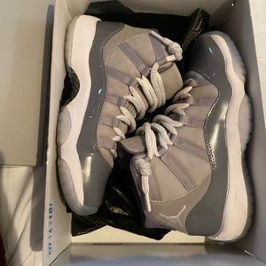 Air Jordan 11 cool grey